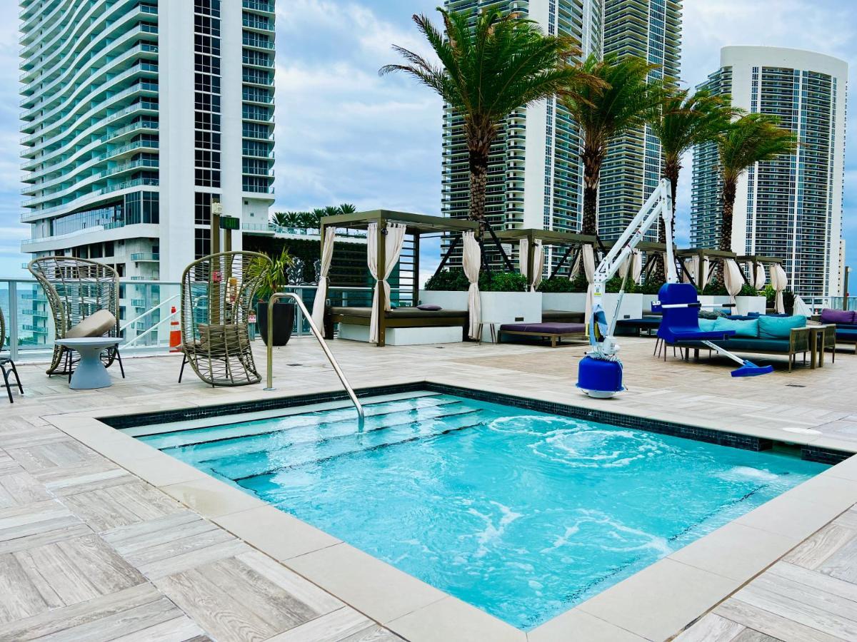 Hyde House - Luxury Waterfront 2Br 2Ba Apartment Suite With Direct Ocean View, Roof Top Pool, Resort Amenities هوليوود المظهر الخارجي الصورة